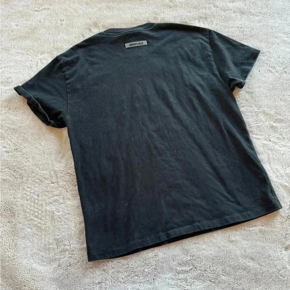 FOG- Fear of God Essentials T-Shirt size XS - Picture 3 of 6